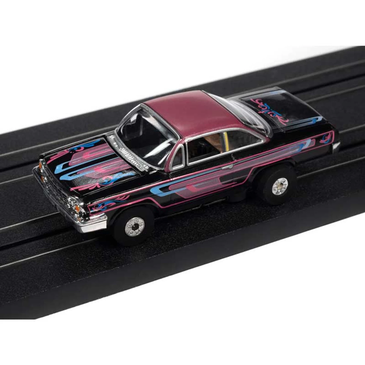 Auto World 1962 Chevrolet Bel Air Black/Purple Thunderjet HO Slot Car - Image 2