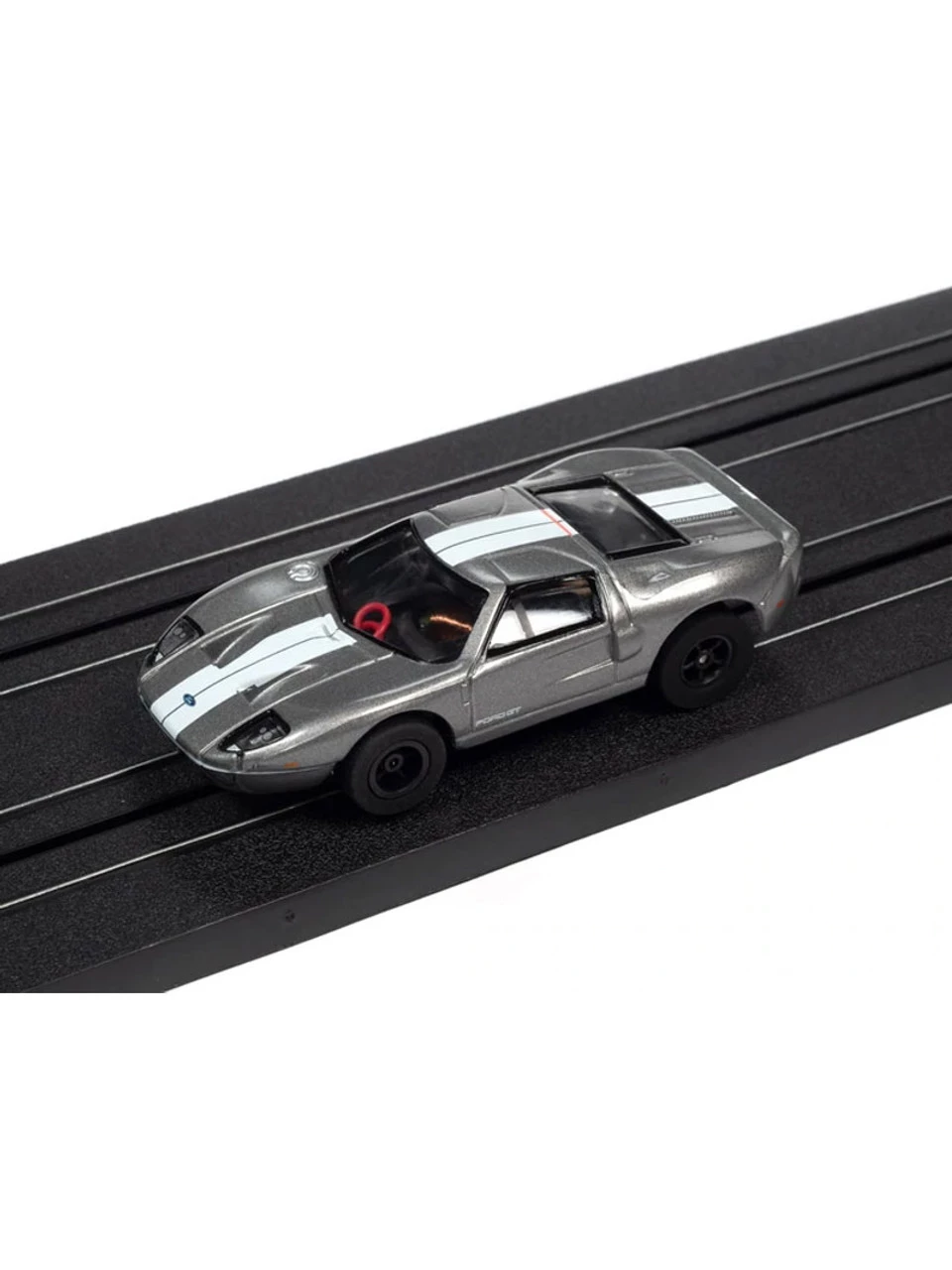 Auto World 2005 Ford GT 40 (Silver) X-Traction Flamethrowers R33 HO Slot Car - Image 2