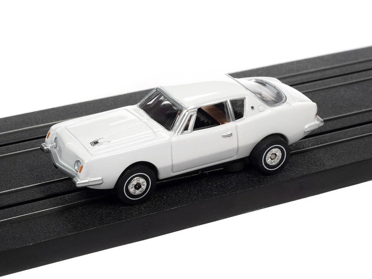 Auto World 1963 Studebaker Avanti (White) Thunderjet HO Slot Car - Image 2